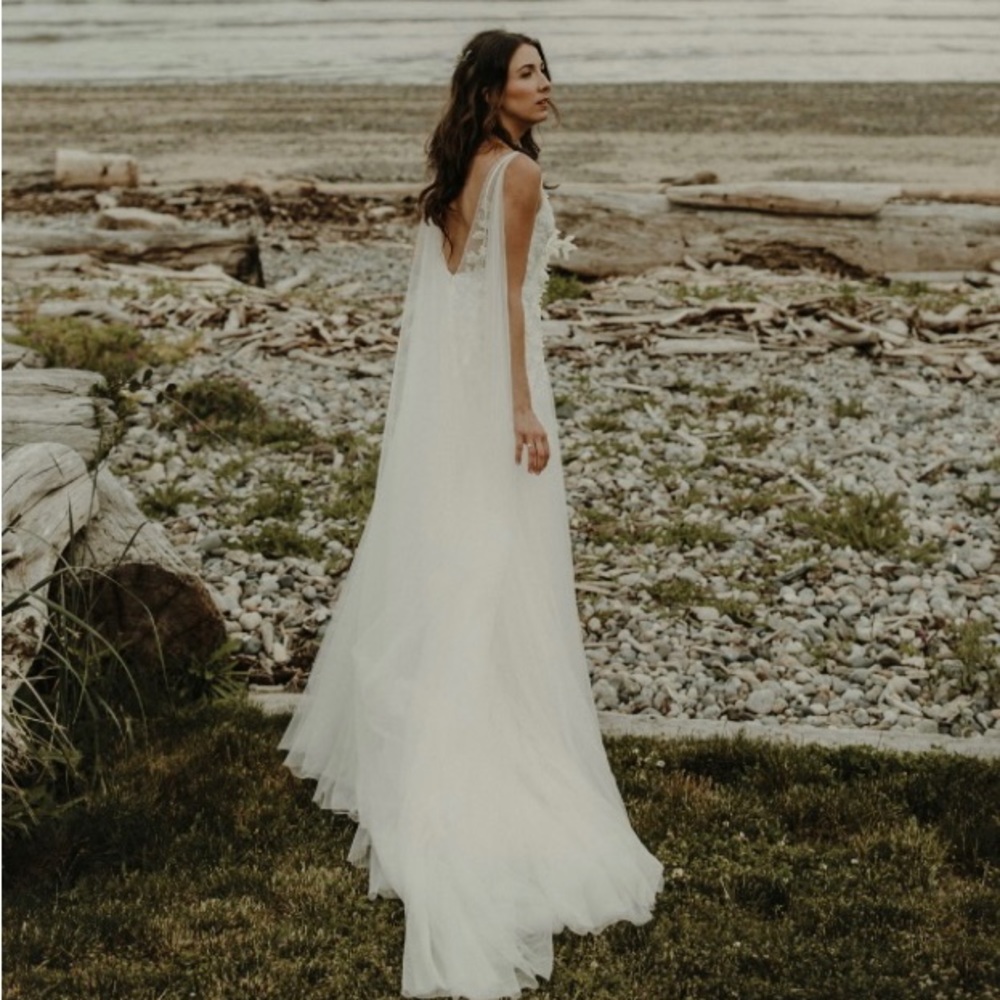 Alena Leena Poppy Wedding Dress